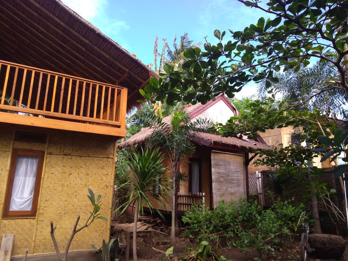 Lima Bintang Hotel Gili Trawangan Exterior photo